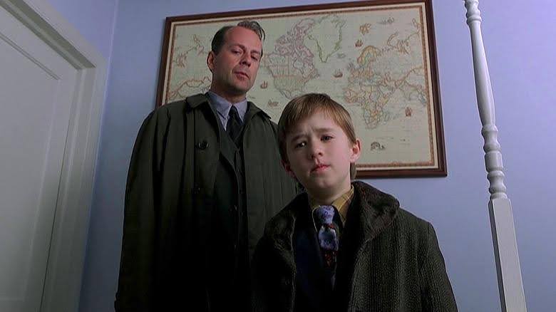 A still from the M Night Shyamalan's infamous mystery: The Sixth Sense